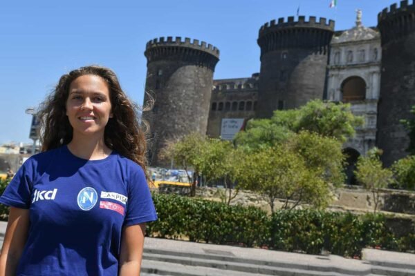 Napoli femminile, arriva la Huchet