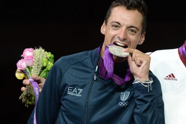 Occhiuzzi: “Assoluti a Napoli, la nostra stoccata al Covid-19”