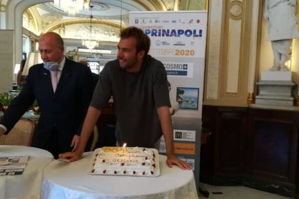 Paltrinieri, compleanno alla Capri-Napoli