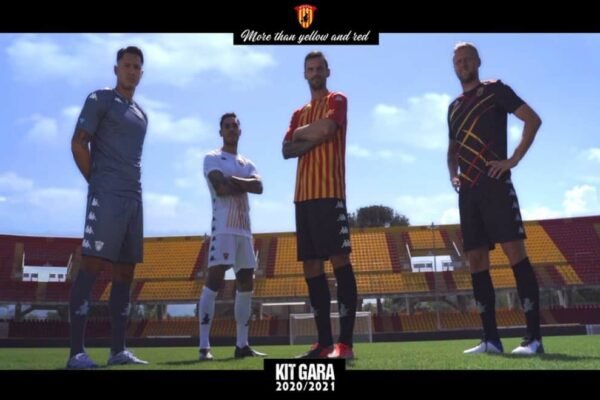 Benevento, le nuove maglie per la serie A