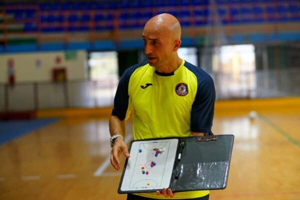 Eboli, Riquér: “Squadra equilibrata e ottimo mercato”