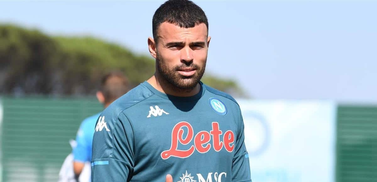 Petagna, primo allenamento a Castel Volturno