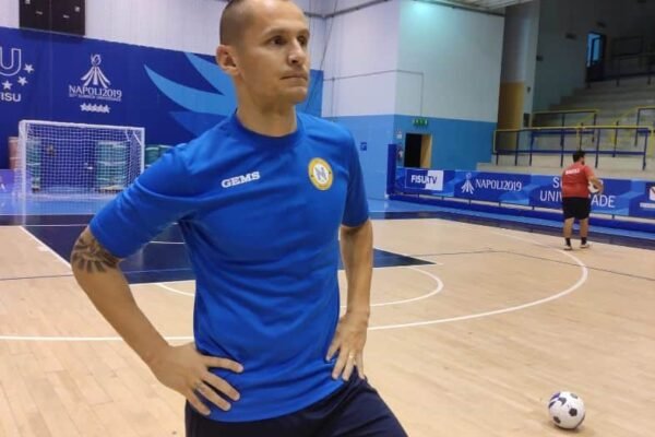 Fortino, il robocop del Napoli: “C’è voglia di vincere”