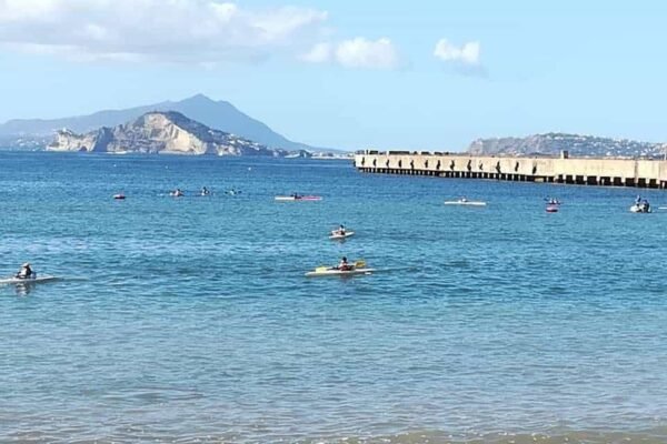 Canoa, il Posillipo domina ai regionali velocità