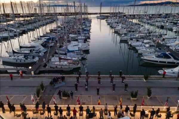 Mondiale Swan,  gli equipaggi napoletani in gara