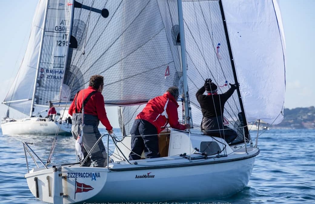 Vela, tre equipaggi napoletani ai tricolori Meteor