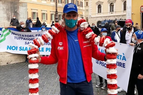 Rosolino: “Ci avete rotto… le corsie!”