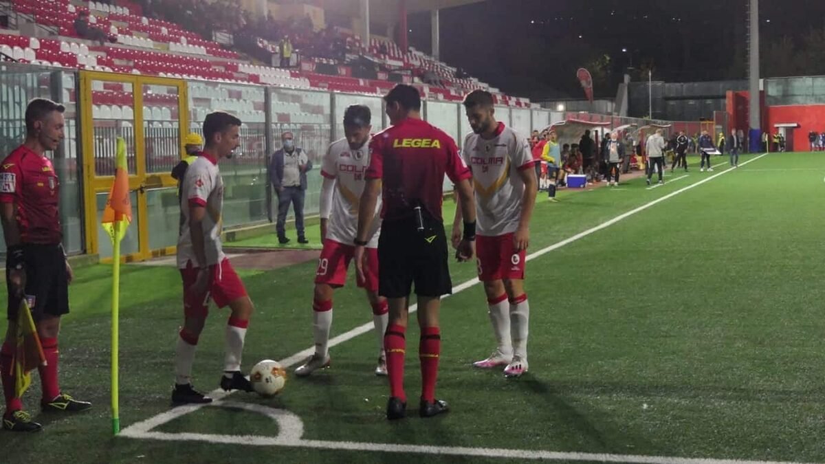 Serie C, Pari nel derby: ko Cavese e Paganese