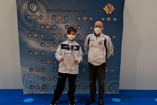 Tiro a segno: afragolese Tontaro tricolore C10