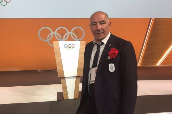 Abbagnale: “Anche atleti amatoriali devono rispettare regole”