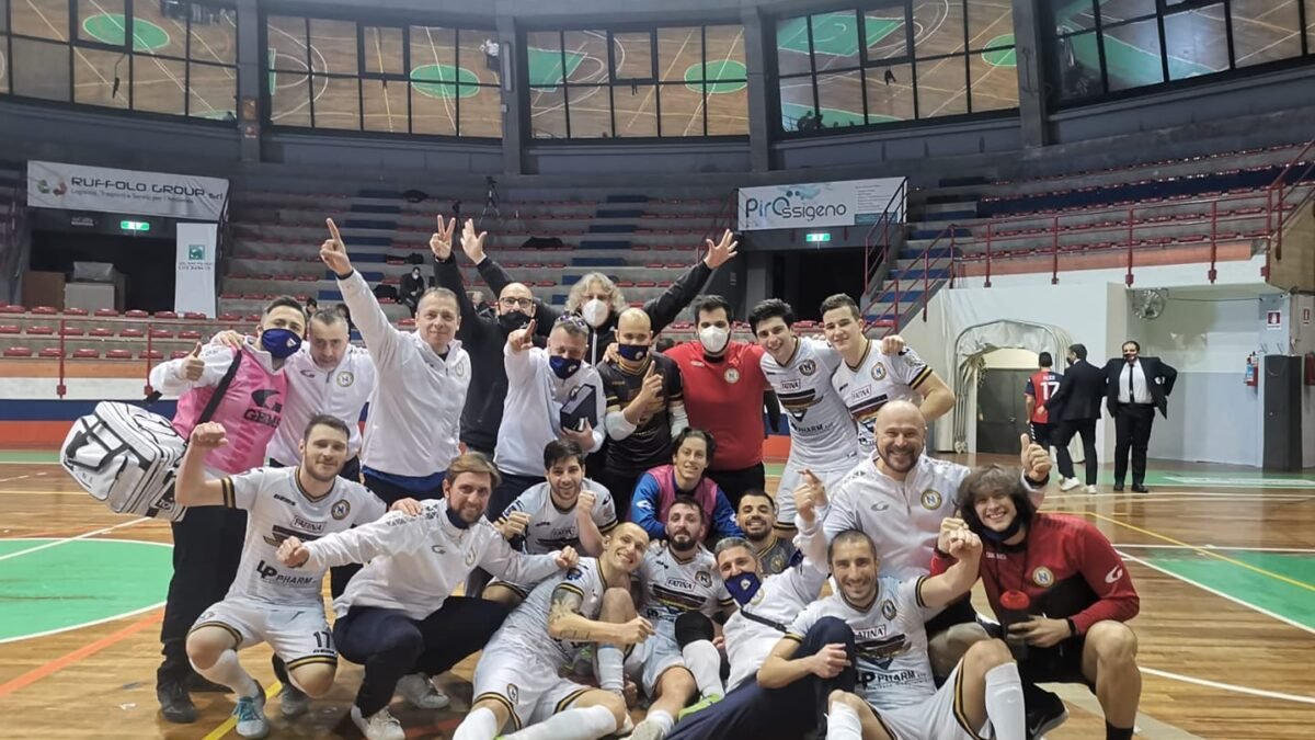 FF Napoli: superata Cosenza, è ancora in vetta