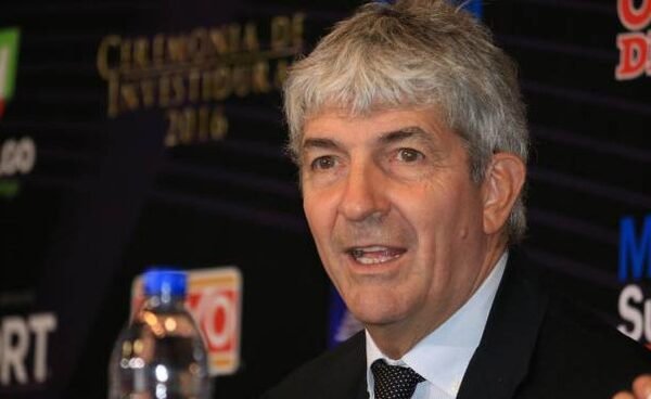 Paolo Rossi e i 90 mila fischi al San Paolo