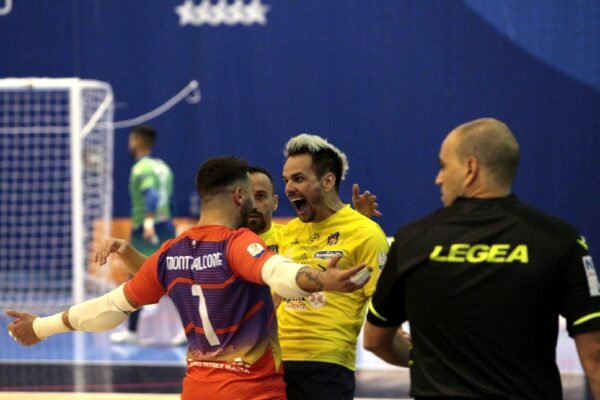 Sangiuseppe Real, il derby è gialloblu: 4-2 all’Eboli