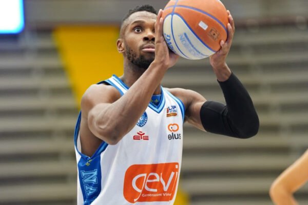 Napoli Basket, Lombardi: “Prossimi match difficili”