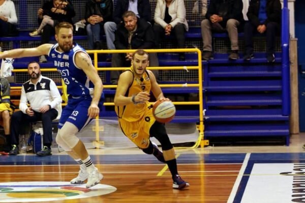 La Virtus Arechi vince il derby con Pozzuoli