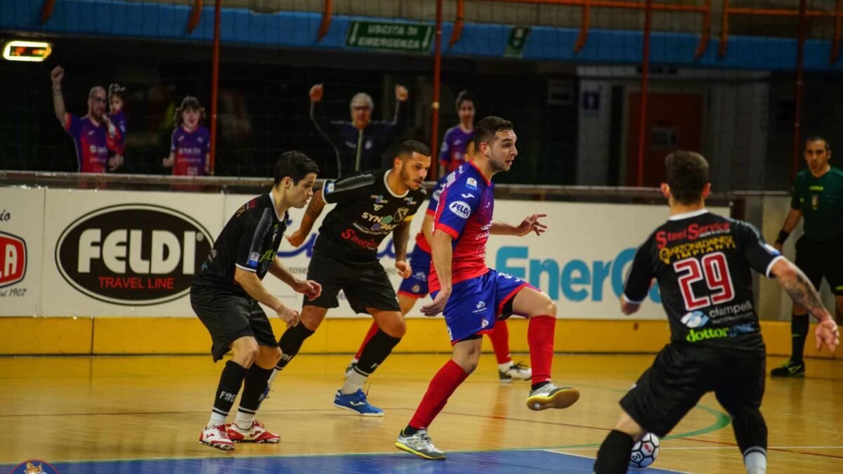 Feldi Eboli, Canabarro vola in brasile per intervento al menisco