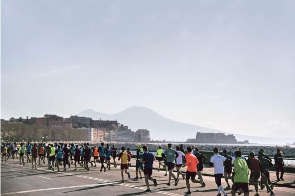Napoli City Half Marathon annullata per emergenza sanitaria, ora diventa virtuale