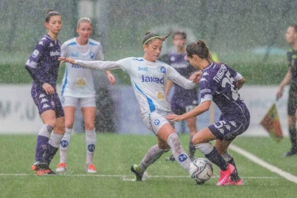 Napoli femminile, a Firenze nuovo ko sotto la pioggia