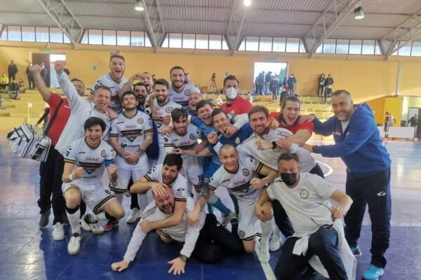 FF Napoli, diciassettesima vittoria e la cavalcata continua