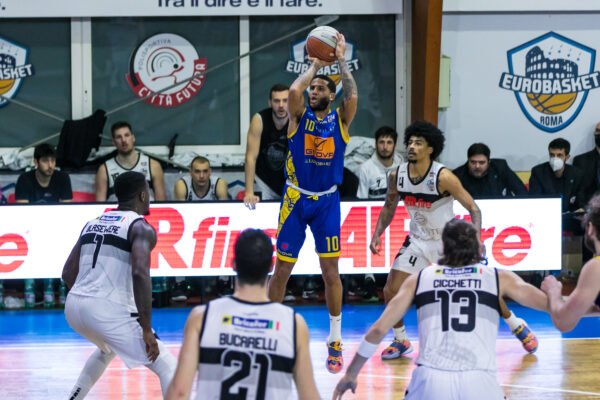 Givova Scafati, la corsa non si ferma: l’Atlante Roma va k.o.