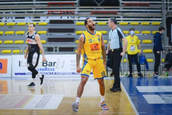 Givova Scafati, poker di vittorie e final eight di Coppa Italia