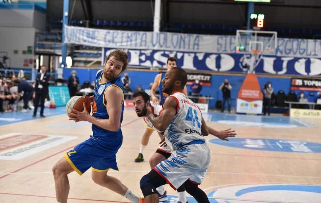 Givova Scafati, nel recupero arriva la sconfitta a Ferrara