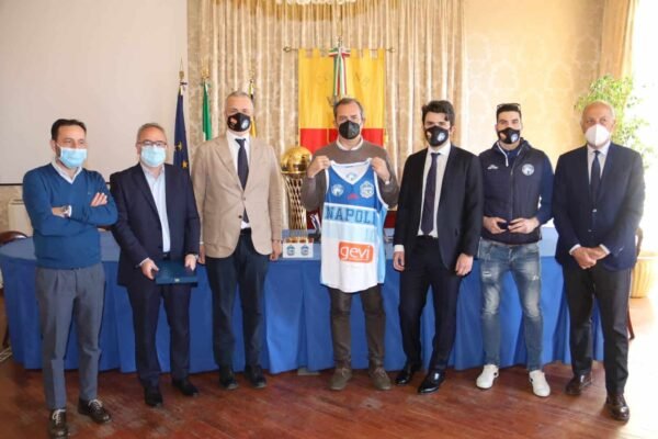 Gevi Napoli, contro Chieti Mayo è out: in forte dubbio Parks