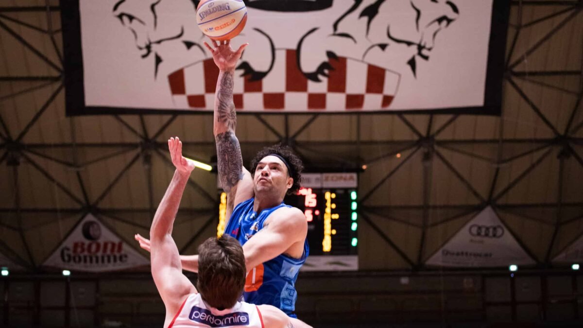 Gevi Napoli in semifinale, Pistoia cade in gara3