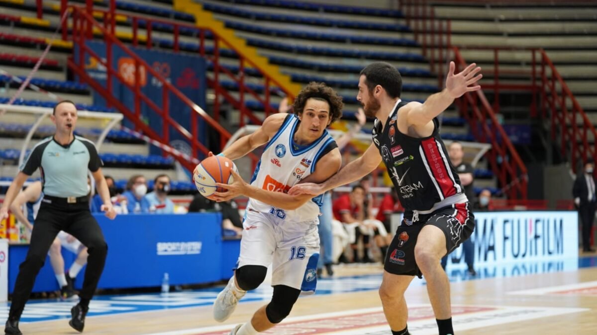 Gevi Napoli, Marini firma la vittoria all’overtime su Tortona