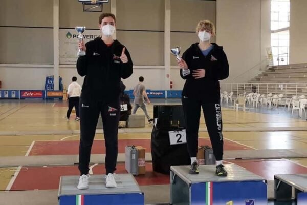 Scherma, Circolo Posillipo: nella spada femminile vince Palomba su Somma