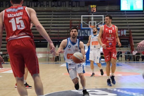 Gevi Napoli, vittoria in gara1 playoff contro Pistoia