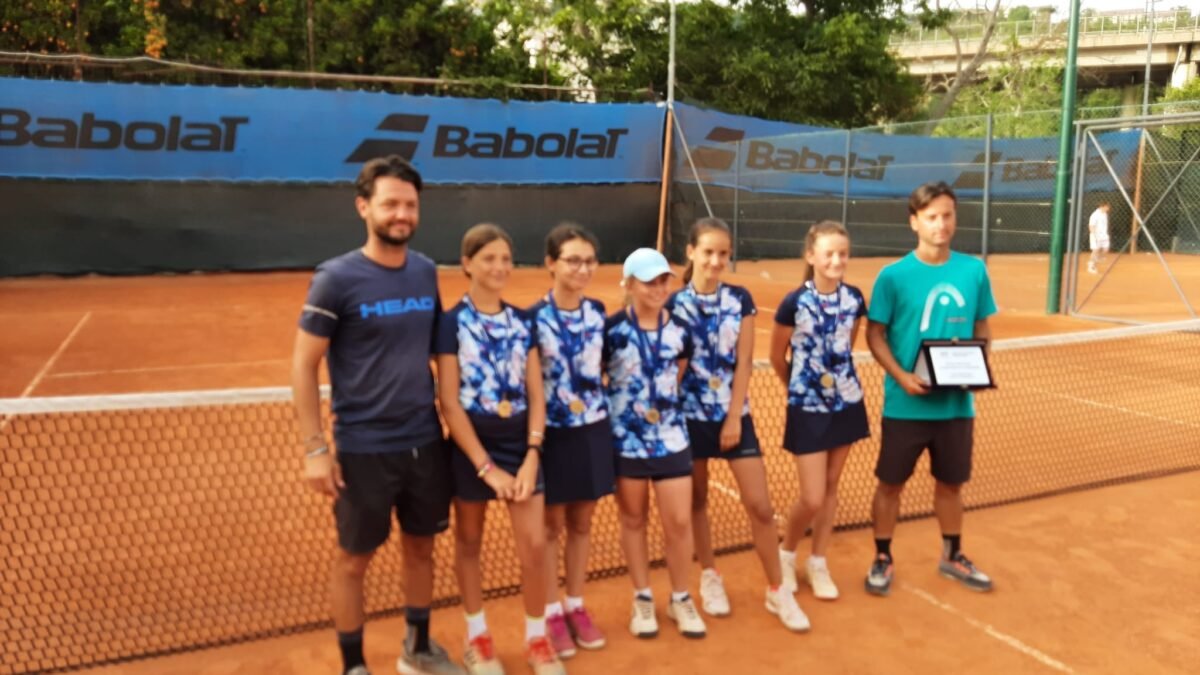 Accademia Tennis Napoli vince regionali under 12 femminile
