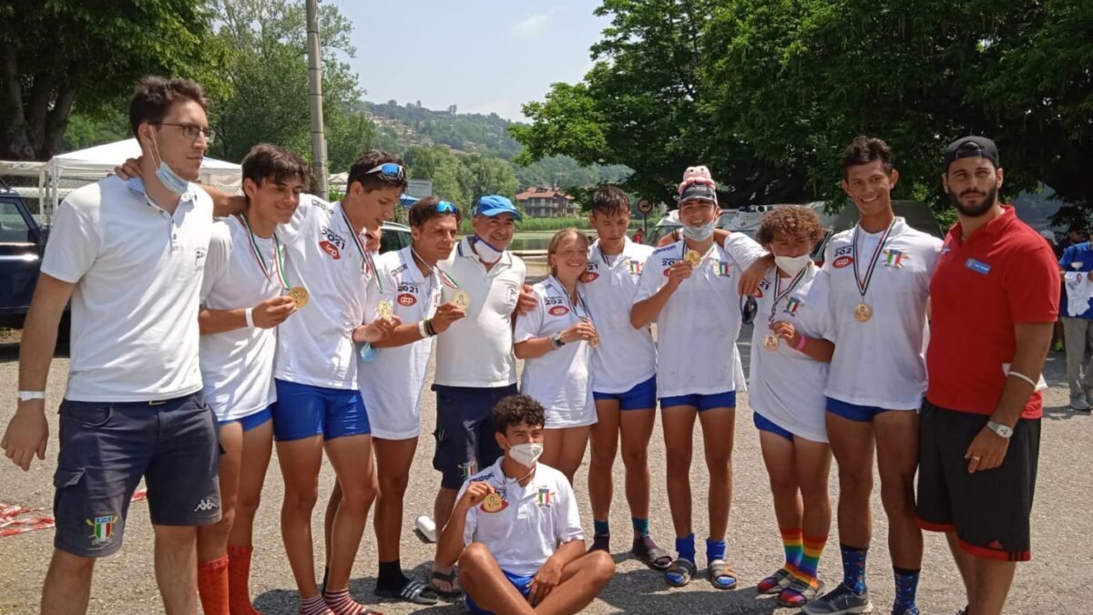 Circolo Savoia super nel canottaggio a Gavirate