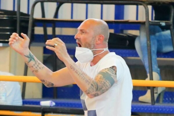Valerio Spinelli nuovo allenatore della Virtus Pozzuoli