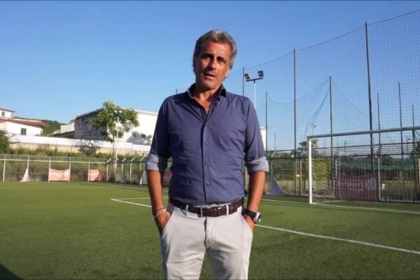 Centro Ester Carioca, Mauro Agovino tecnico della prima squadra