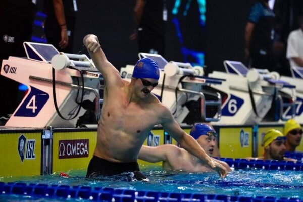 Coleman Stewart, record del mondo nei 100 dorso in vasca corta alla Scandone