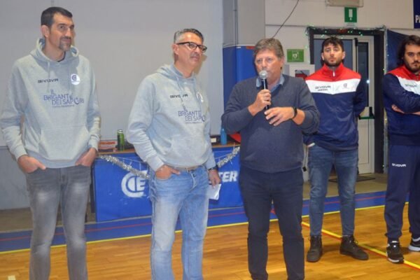 Centro Ester, coach Massimo Massaro sulla panchina della prima squadra