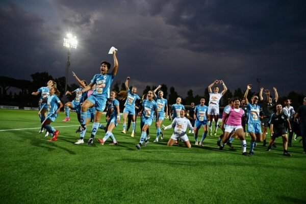 Napoli femminile, Acuti stende la Fiorentina e arriva il primo sorriso
