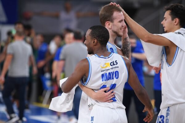 Gevi Napoli che impresa, rimonta vincente a Brescia