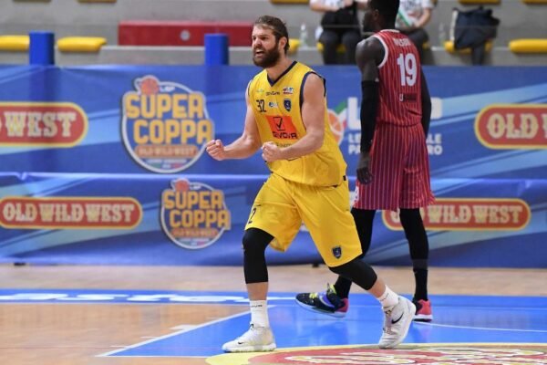 Givova Scafati fuori in Supercoppa, Chiusi passa all’overtime