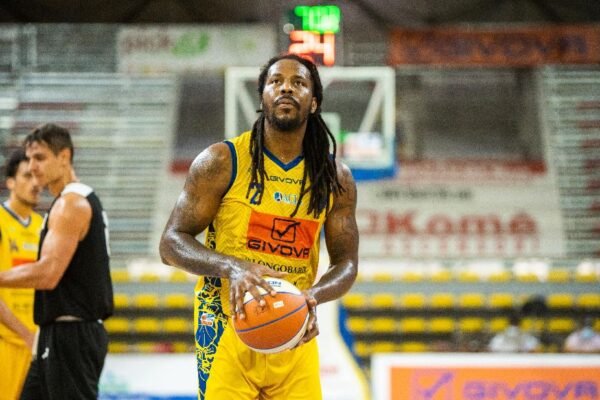 Givova Scafati, esordio vincente in Supercoppa