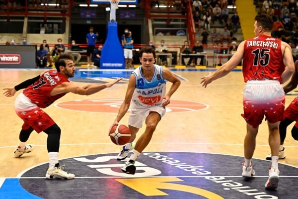 Gevi Napoli, sconfitta con onore al PalaBarbuto: passa Milano