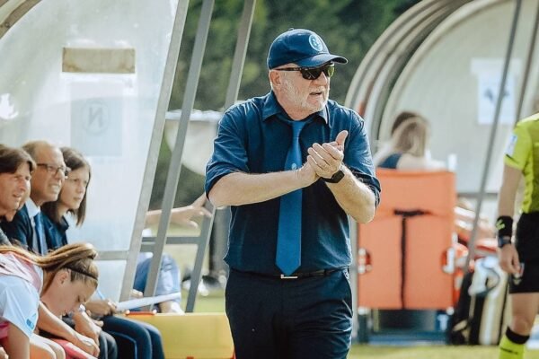 Alessandro Pistolesi esonerato dal Napoli femminile