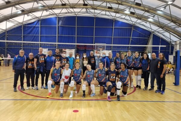 Arzano Volley, tutto facile con il Desy Palmi: 3-0