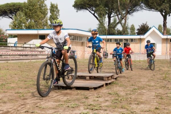 Bike School Napoli, nasce la prima scuola riconosciuta dalla federazione