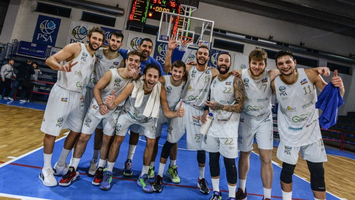 Geko, vittoria di carattere: Taranto si arrende al PalaEdilgen