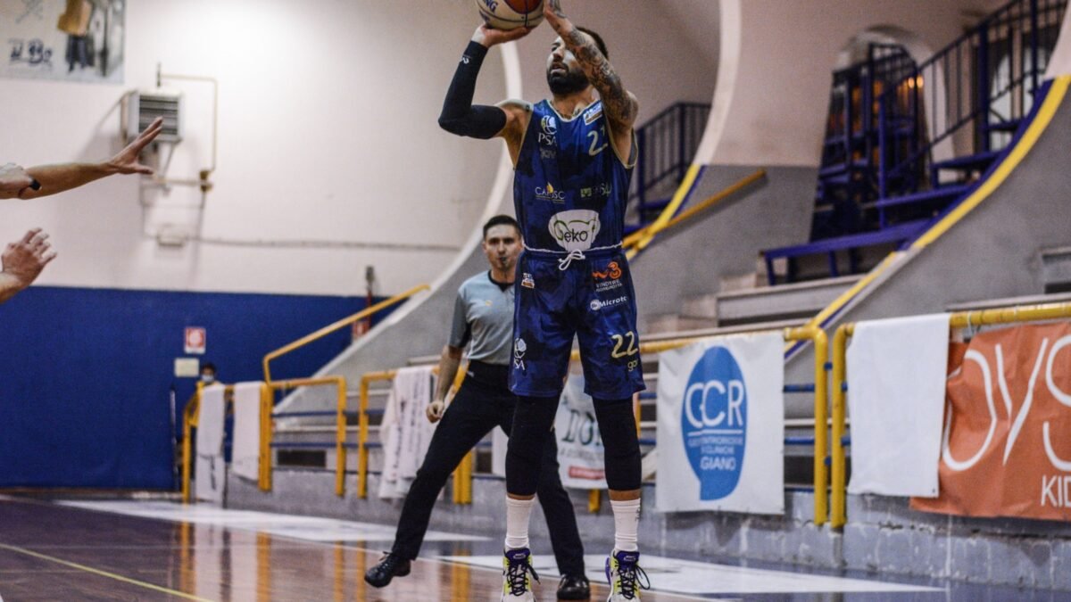 Geko, che tonfo: Pozzuoli vince il derby al PalaErrico