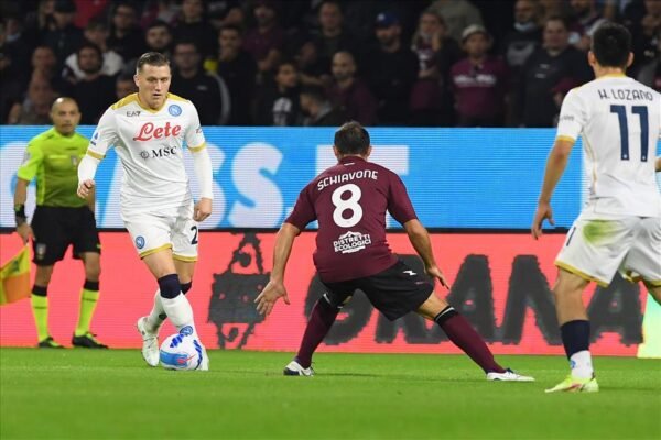 Zielinski e il gol della vittoria: “Felice per il successo e restiamo in vetta”