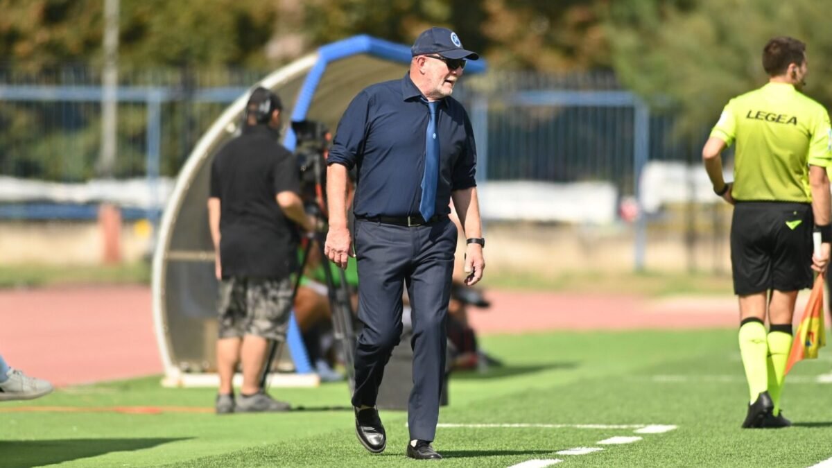 Napoli femminile, la rabbia di Pistolesi: “Rigore netto, meritavamo il pari”