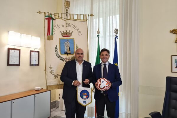 Zigarelli incontra Bonajuto (ANCI) per aiuto alle società campane